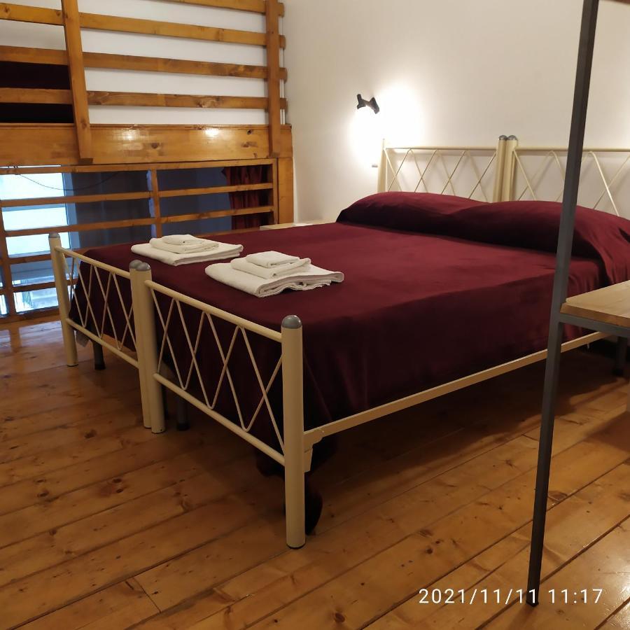 Il Castello Apartment Napoli Esterno foto