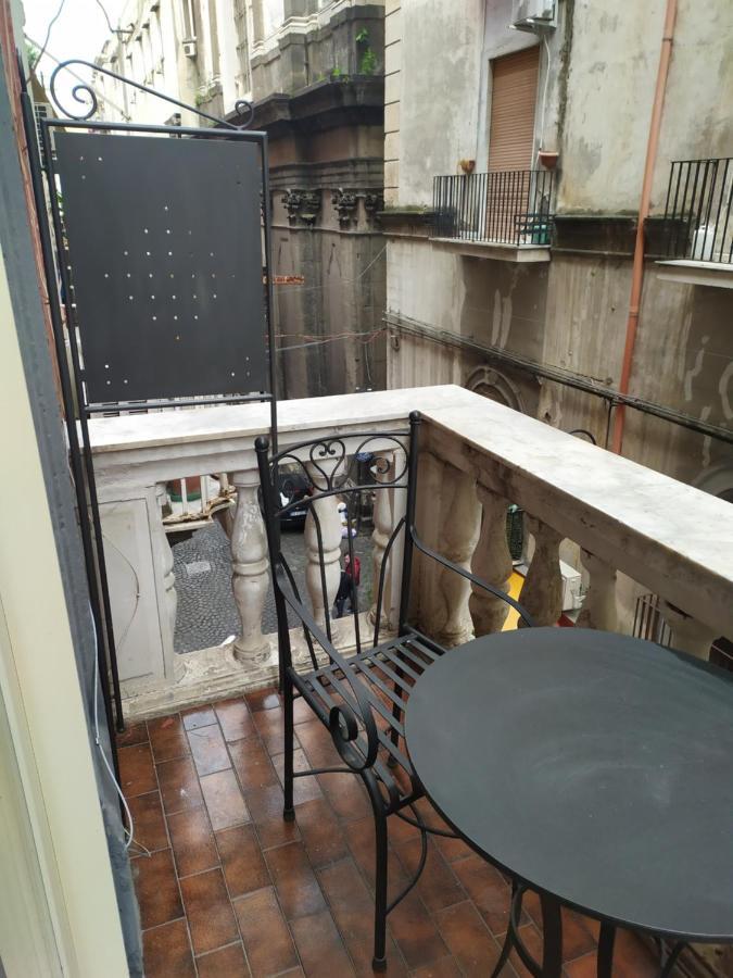 Il Castello Apartment Napoli Esterno foto