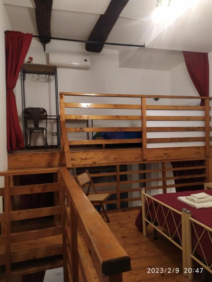 Il Castello Apartment Napoli Esterno foto