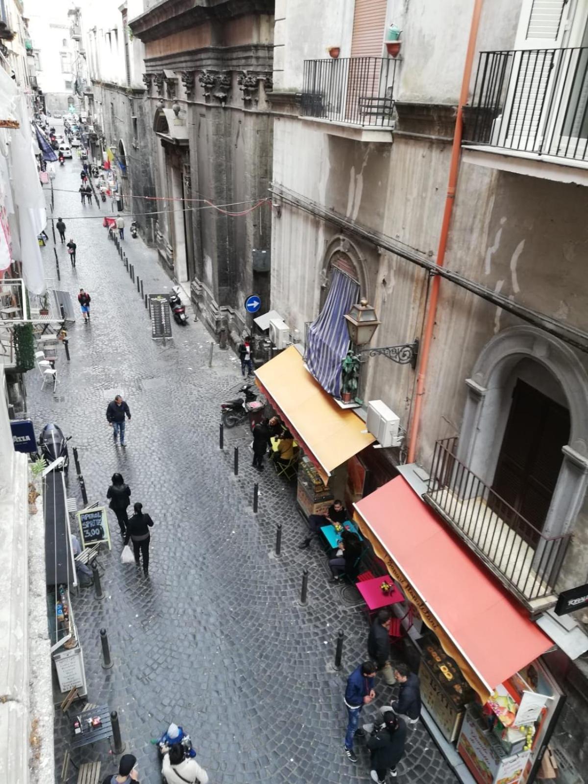Il Castello Apartment Napoli Esterno foto